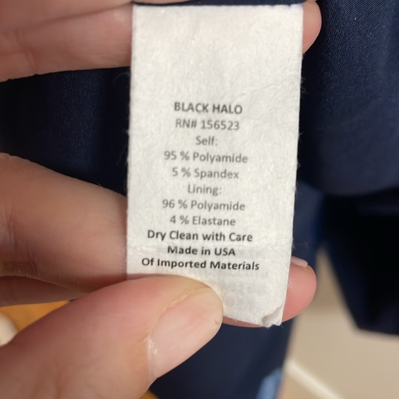 Black Halo metallic floral gown - Picture 8 of 8